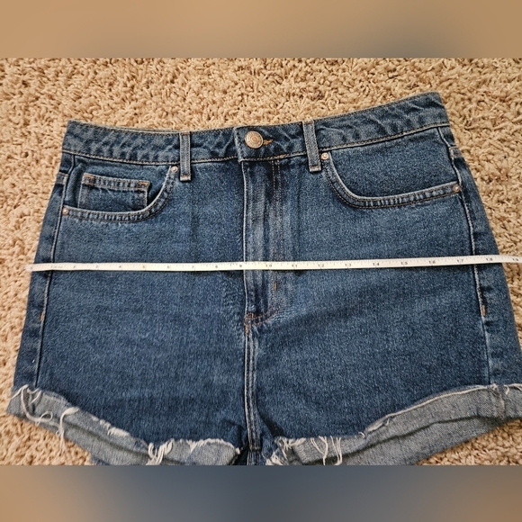 Forever 21 High Rise Shorts - Picture 6 of 7